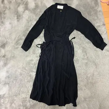 Acutta 아쿠타 블랙 원피스