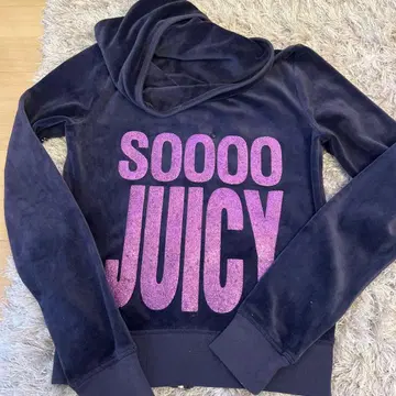 Juicy Couture 후드 부착 후드티 네이비