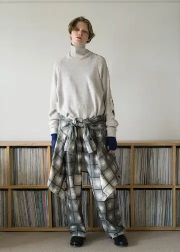 SUNSEA 하이넥 니트