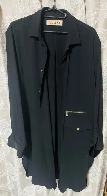 CULNI 블랙 셔츠 사이즈 2 더블 크로스