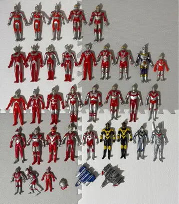 울트라맨 소프트 비닐 묶음 판매 34개 손가락 인형 1개