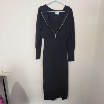 IRAL 아이 윤코로 프로듀스 셋업 원피스 후드티