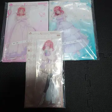 제일복권 5등분의 신부 니노 아크릴 스탠드 3종 세트