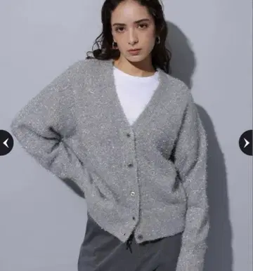 Arpege story 실버 V넥 가디건