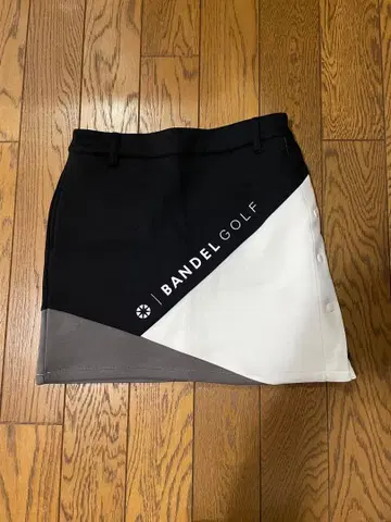 BANDEL SWITCH SKIRT 반델 스위치 스커트