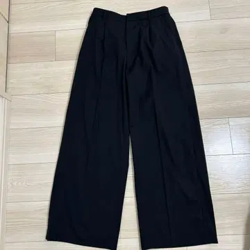 토탈리테 네이비 센터 프레스 와이드 팬츠 38 사이즈