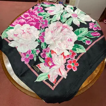 LANCETTI 란체티 꽃무늬 대형 실크 스카프