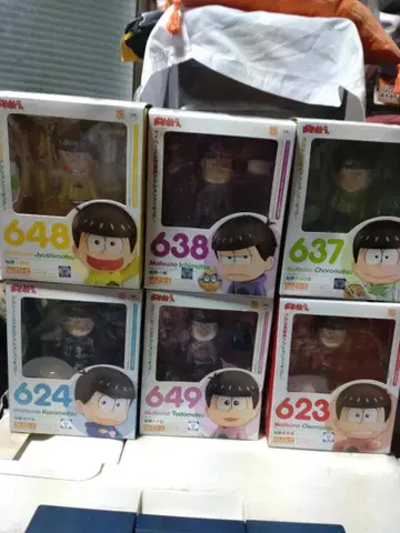 오소마츠 6쌍둥이 네오로이드 전 6체