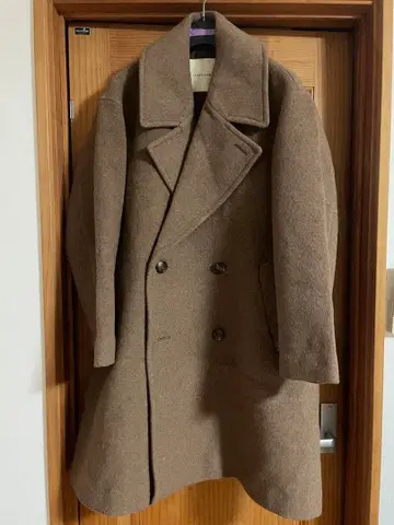 프릭스스토어 비슈 울 더블 브레스트 코트 freaks store