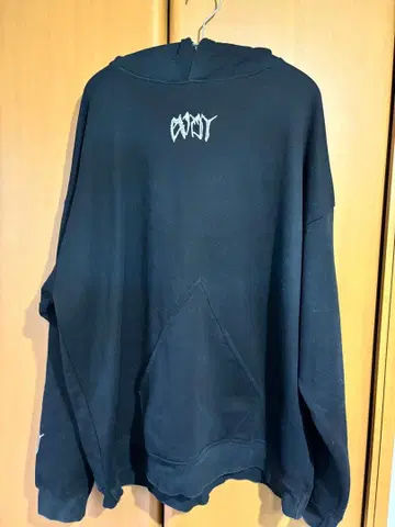 브랜드 불명 뼈 디자인 블랙 후드 부착 후드티