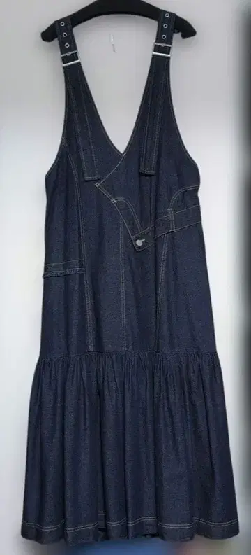 미사용 새상품 아우라 아이라 살로펫 스커트