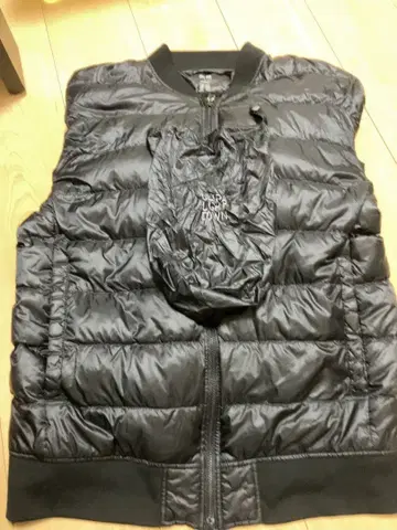 UNIQLO 유니클로 울트라 라이트 다운 자켓 블랙 남성용 L 블랙