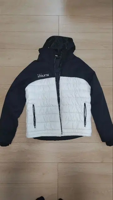 [ 새상품급 ] ATHLETA 웜 패딩 자켓