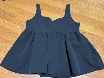 튤립 뷔스티에 상의 M 사이즈 고베 레터스