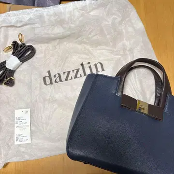 dazzlin 네이비 리본 포함 핸드백