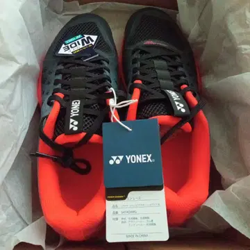 YONEX SHADW6 와이드 핏 테니스화