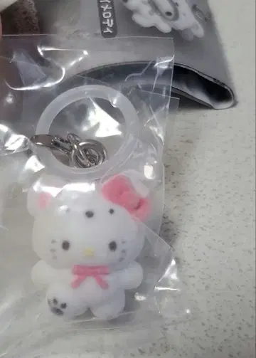 메지루시 액세서리 산리오 캐릭터즈 후와후와 스노우 헬로키티 1점