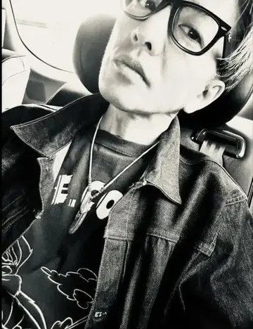 새상품급 와일리 코요테 T셔츠 레어 M