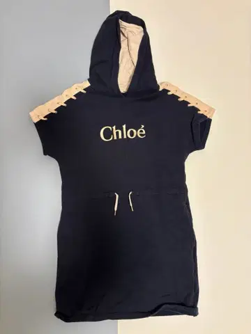 끌로에 후드 부착 네이비 후드티