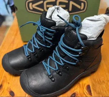 KEEN 등산화 블랙 가죽 피레니즈 여성용 24.5cm