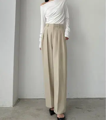 투 턱 슬랙스 아이보리