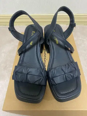 청키힐 샌들 통굽 샌들 여름