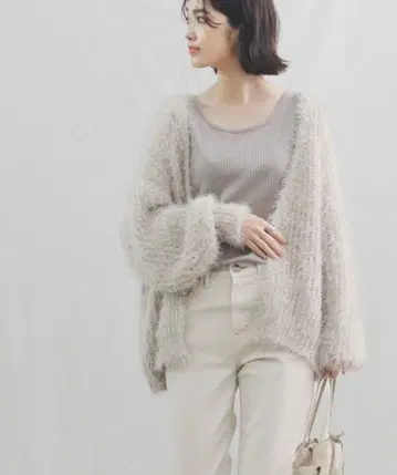 그레디 브릴리언트 샤기 니트 가디건 새상품급