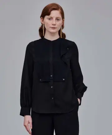 UNITED TOKYO 플레어 요크 블라우스