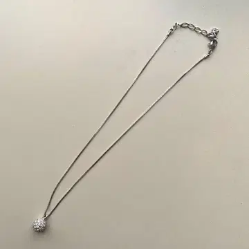 SWAROVSKI 스와로브스키 크리스탈 파베 볼 목걸이