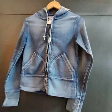 YANUK 후드 부착 데님 후드티