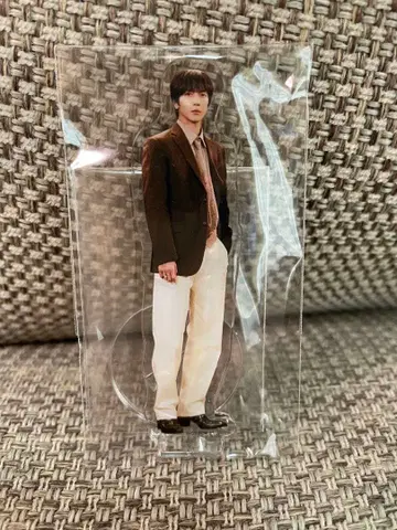 CNBLUE 심도야 용화 아크릴 스탠드