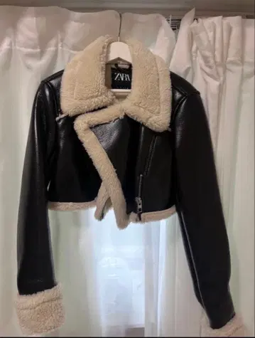 ZARA 크롭 무스탕 코트