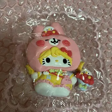 스퀴즈 헬로키티 토끼 모자 아크릴 키링