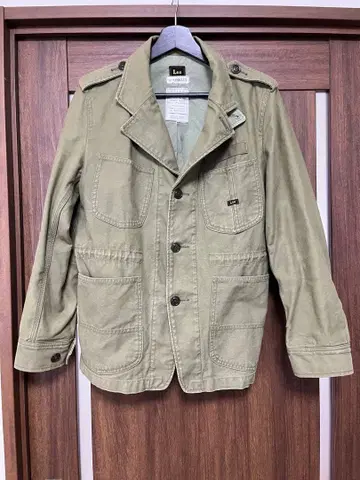 리 카키 밀리터리 자켓