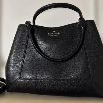 케이트 스페이드 블랙 가죽 핸드백