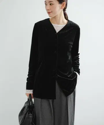 이번 시즌 어반 리서치 벨로아 가디건 블랙 URBAN RESEARCH