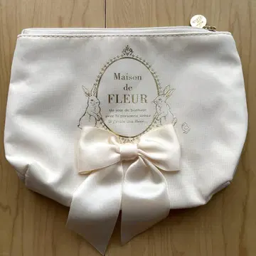 메종 드 플뢰르 리본 토끼 파우치 화이트