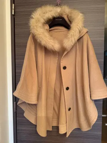 울 베이지 케이프 코트 후드 부착