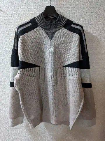 adidas 하이넥 니트 스웨터 그레이/블랙/베이지