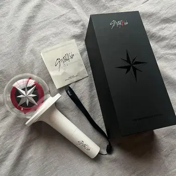 straykids 스키즈 공식 응원봉 ver2 박스 포함 작동 확인 완료