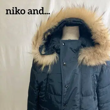 niko and - 퍼 후드 다크 블루 다운 자켓