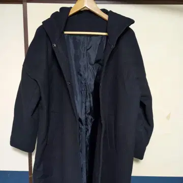 후드 부착 롱 코트 네이비