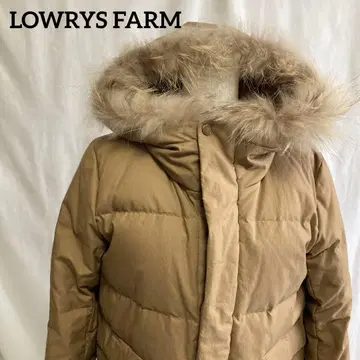 LOWRYS FARM 퍼 달린 베이지 다운 자켓