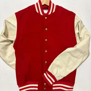 초레어 아메리칸 어패럴 바시티 자켓 빨간색 자켓