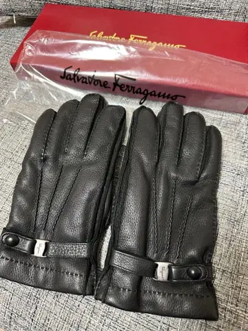 Salvatore Ferragamo 블랙 캐시미어 장갑 8.5 사이즈