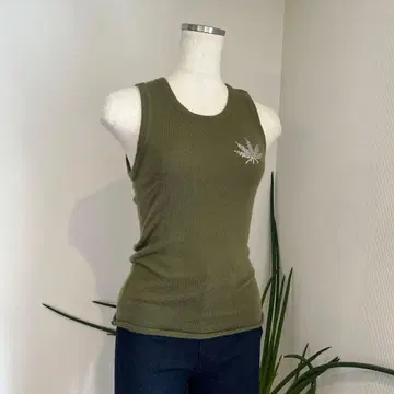 루시앙페라피네 탱크탑