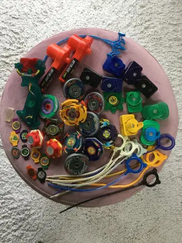 추억의 베이블레이드 세트