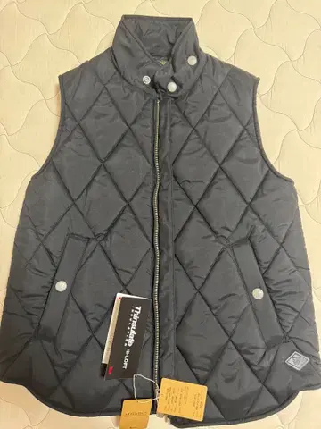 루드 갤러리 퀼트 다운 베스트 새상품 3(M) 사이즈 신살레이트 블랙