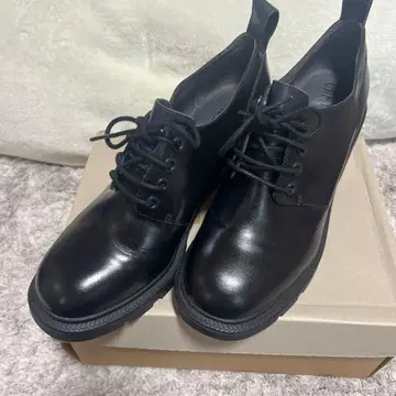 CAMPER 블랙 레이스업 부츠 높은 힐