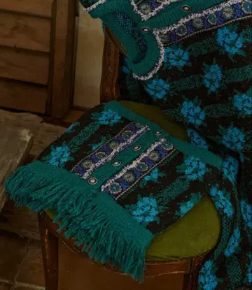 unitage 부클레 총 패턴 자카드 니트 뷔스티에